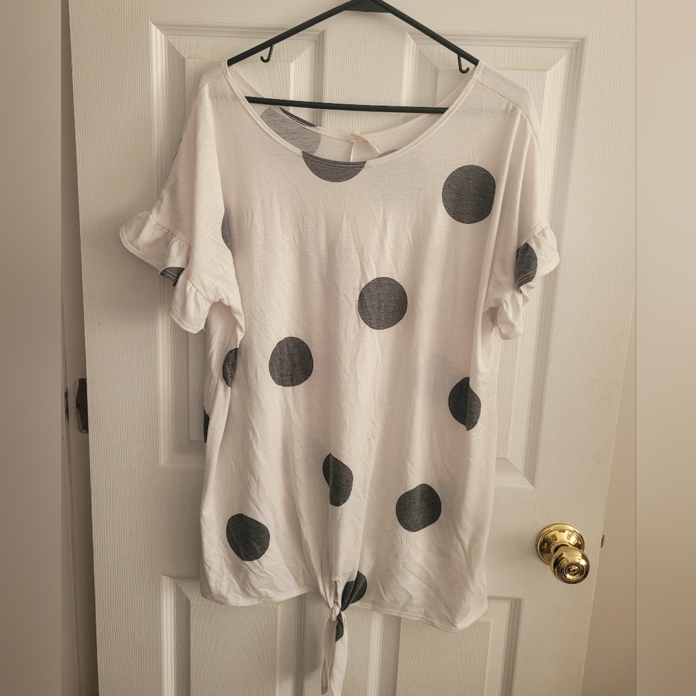 Coco Kelly White and Gray Polka Dot Blouse Top